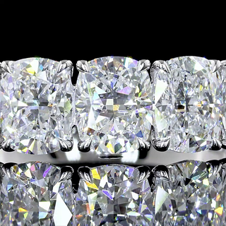 Cushion Brilliant 5 Stones Band EB1110