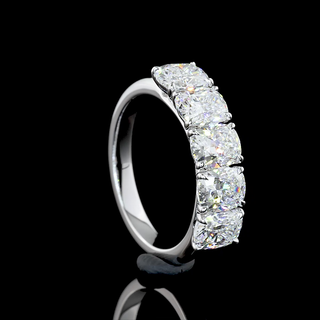 Cushion Brilliant 5 Stones Band EB1110