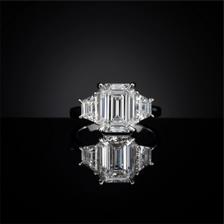 Emerald 3 Stones Ring RG008