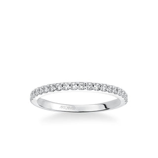 Stackable Band With Shared Prong Set Diamonds