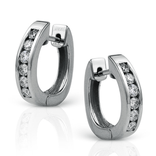 Huggie Hoop Earrings in 18k Gold with Diamonds ER152